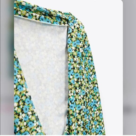 Zara Midi Floral Dress Size Medium - Picture 15 of 16